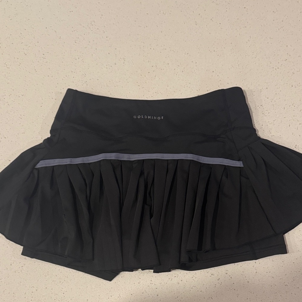 Gold Hinge Black Pleated Skirt
